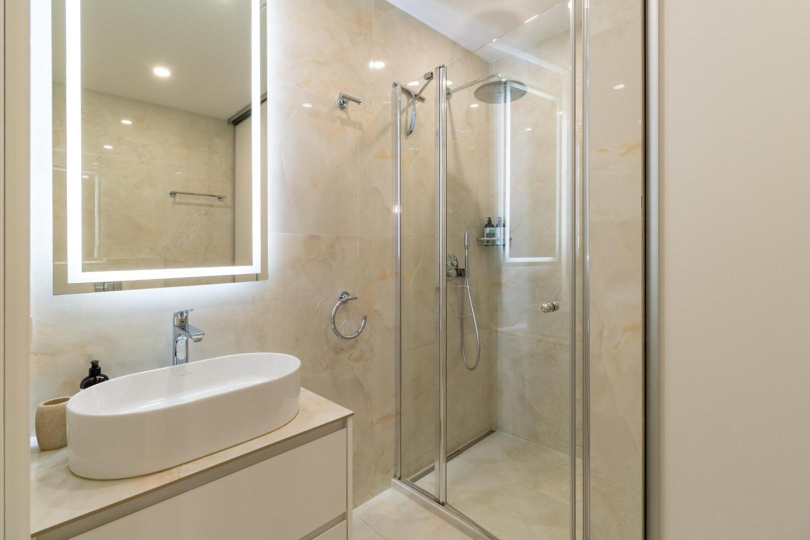 Luxury Central Apartment In Putvinskio Street Каунас Екстер'єр фото